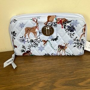 NEW Vera Bradley RFID TurnLock Wallet in Merry Mischief Snow Day